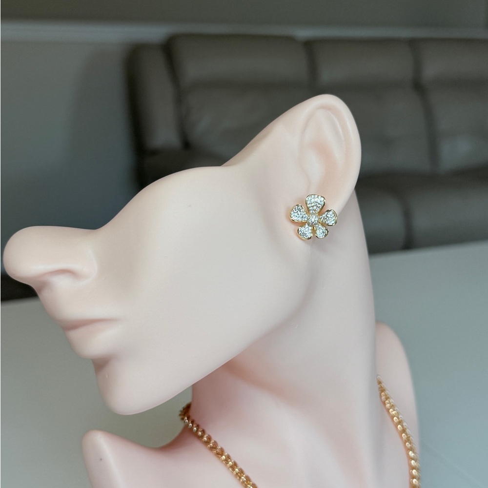 S925 Silver Gold Tone Crystal Flower Stud Earrings With Cubic Zirconia